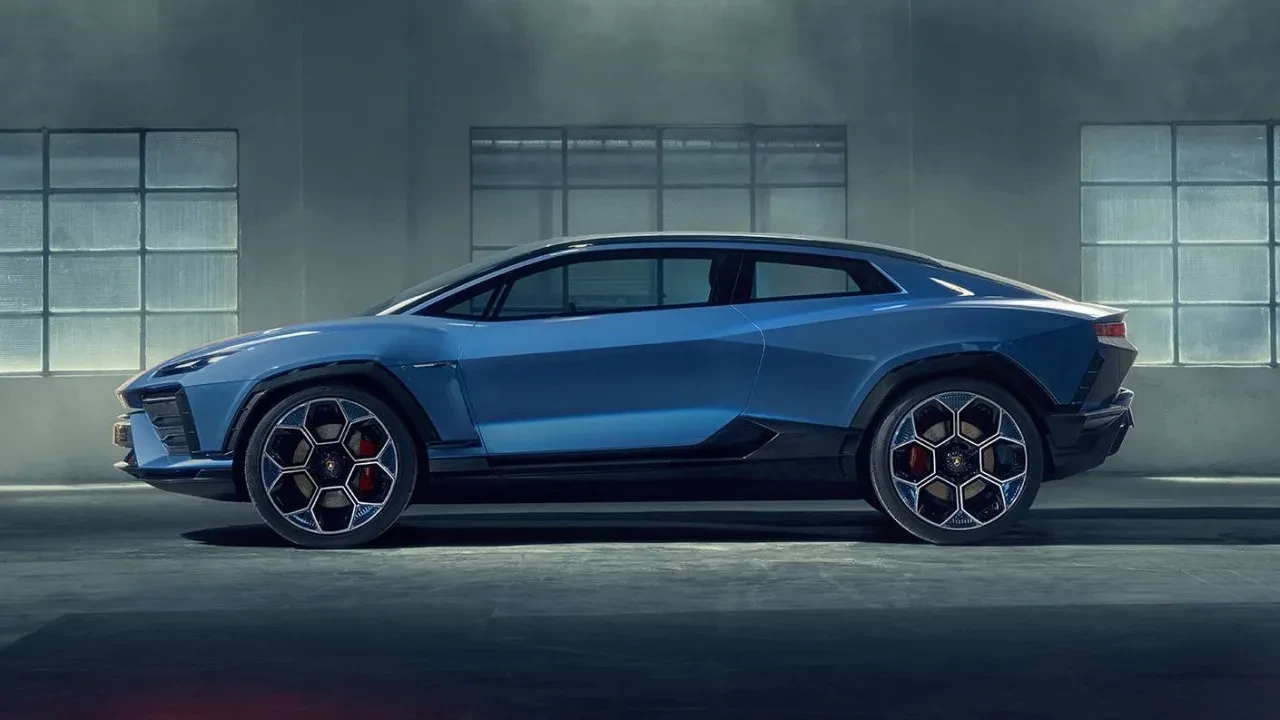 Lamborghini ilk elektrikli otomobilini iptal etti: 