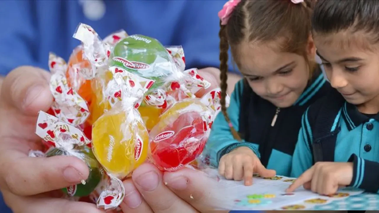 Ramazan Bayramı tatili 9 gün mü, ara tatil birleştirildi mi? Bakan Yusuf Tekin’den ara tatil açıklaması