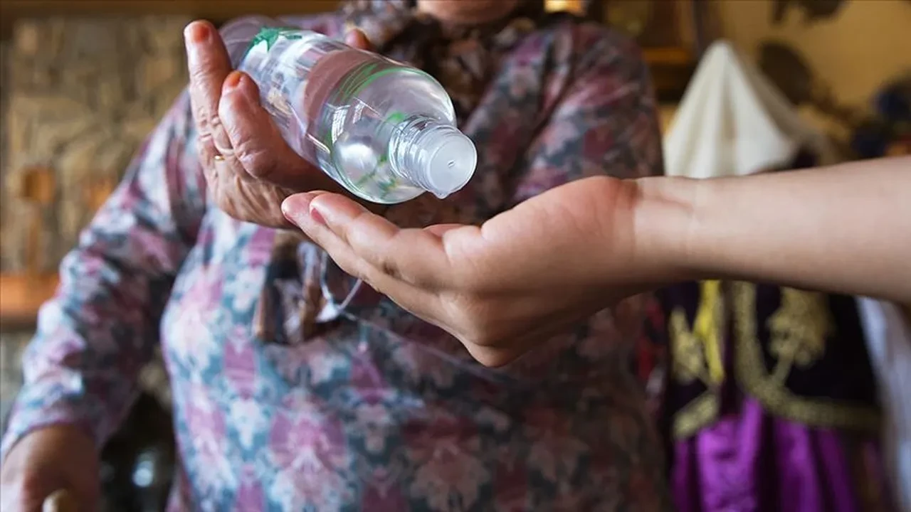 Ramazan Bayramı tatili 9 gün mü, ara tatil birleştirildi mi? Bakan Yusuf Tekin’den ara tatil açıklaması