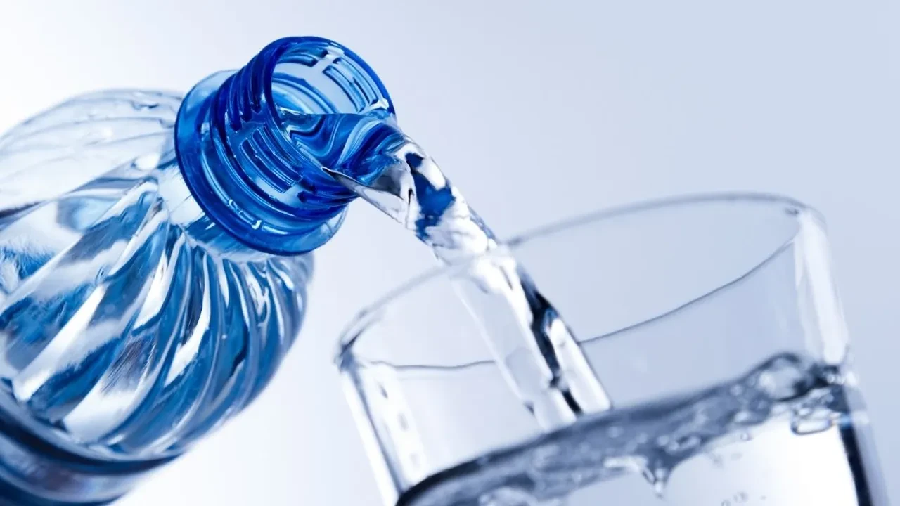 Sahurda su tüketimini hafife almayın! Ramazanda gün boyu susuz kalmamak için düzen nasıl olmalı?