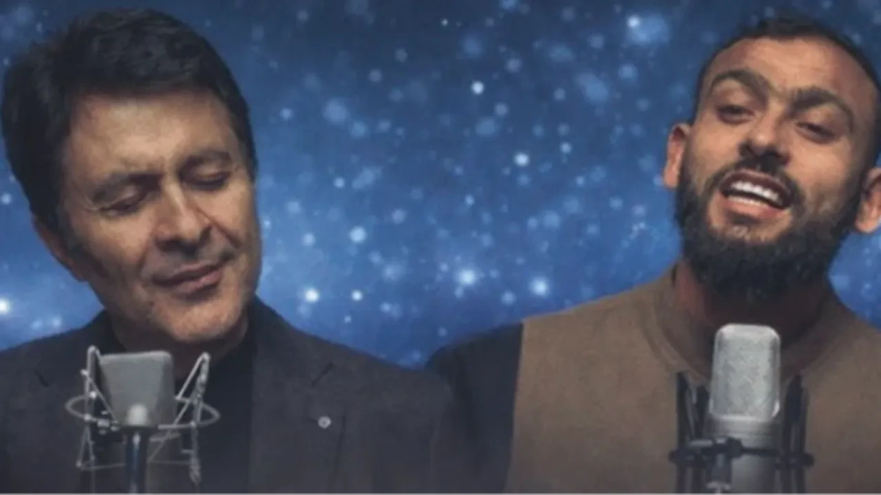 Tarihte bir ilk yaşandı! Celal Karatüre ile Abdurrahman Önül'ün 'Kabede Hacılar Hu der Allah' düeti rekor kırdı