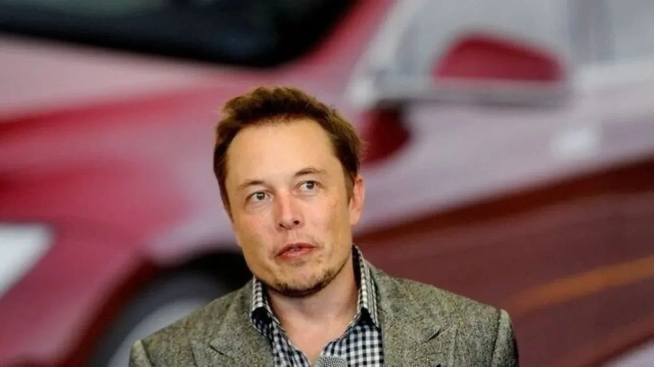 Tesla kaybetmeye devam ediyor