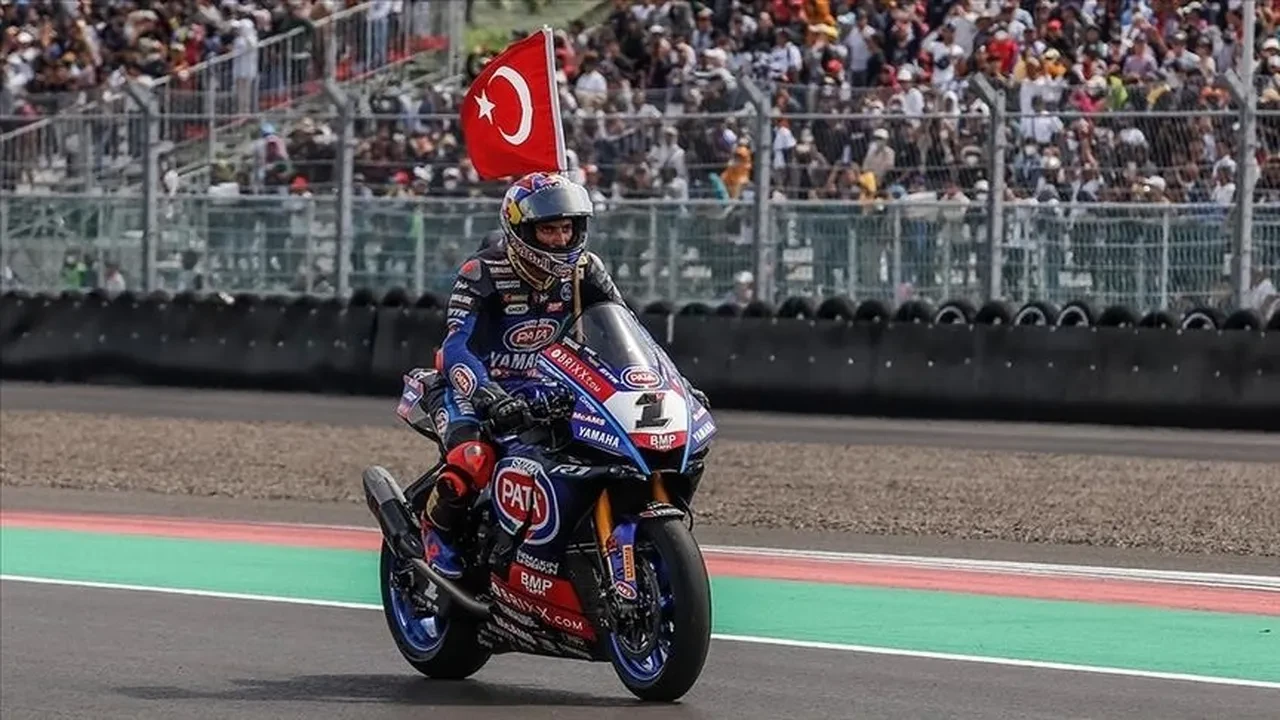 Toprak Razgatlıoğlu tarihe geçiyor! MotoGP’de yarışan ilk Türk olacak