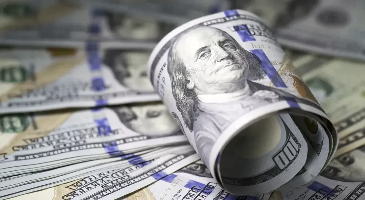 Trump’tan dolara darbe