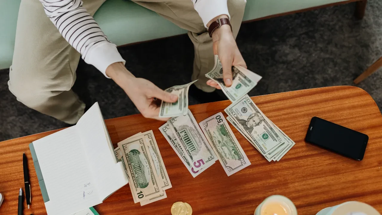 Zenginlik genetik mi? Prof. Dr. Oytun Erbaş'tan çok tartışılacak zenginlik formülü