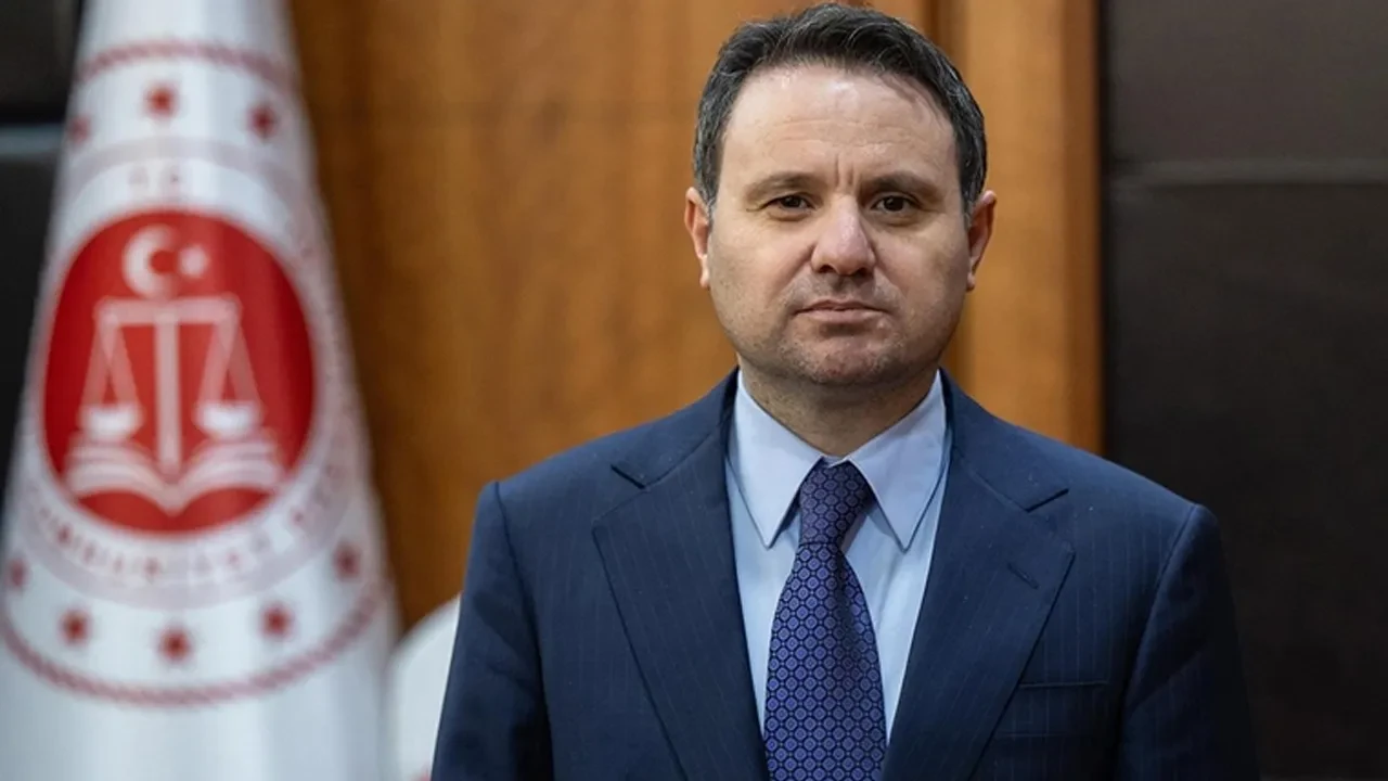 Adalet Bakanı Akın Gürlek'ten Devlet Bahçeli'ye sürpriz ziyaret