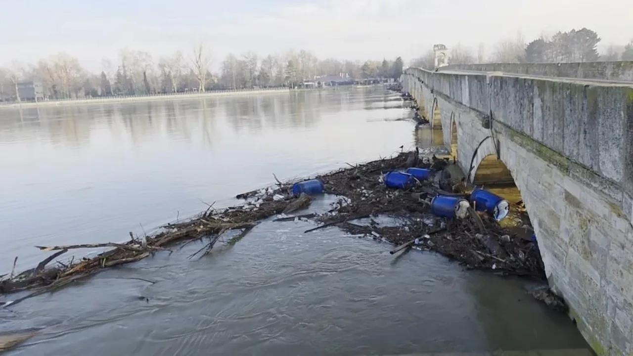 Edirne günlerdir diken üstündeydi! Alarm seviyesi kırmızıdan turuncuya düştü