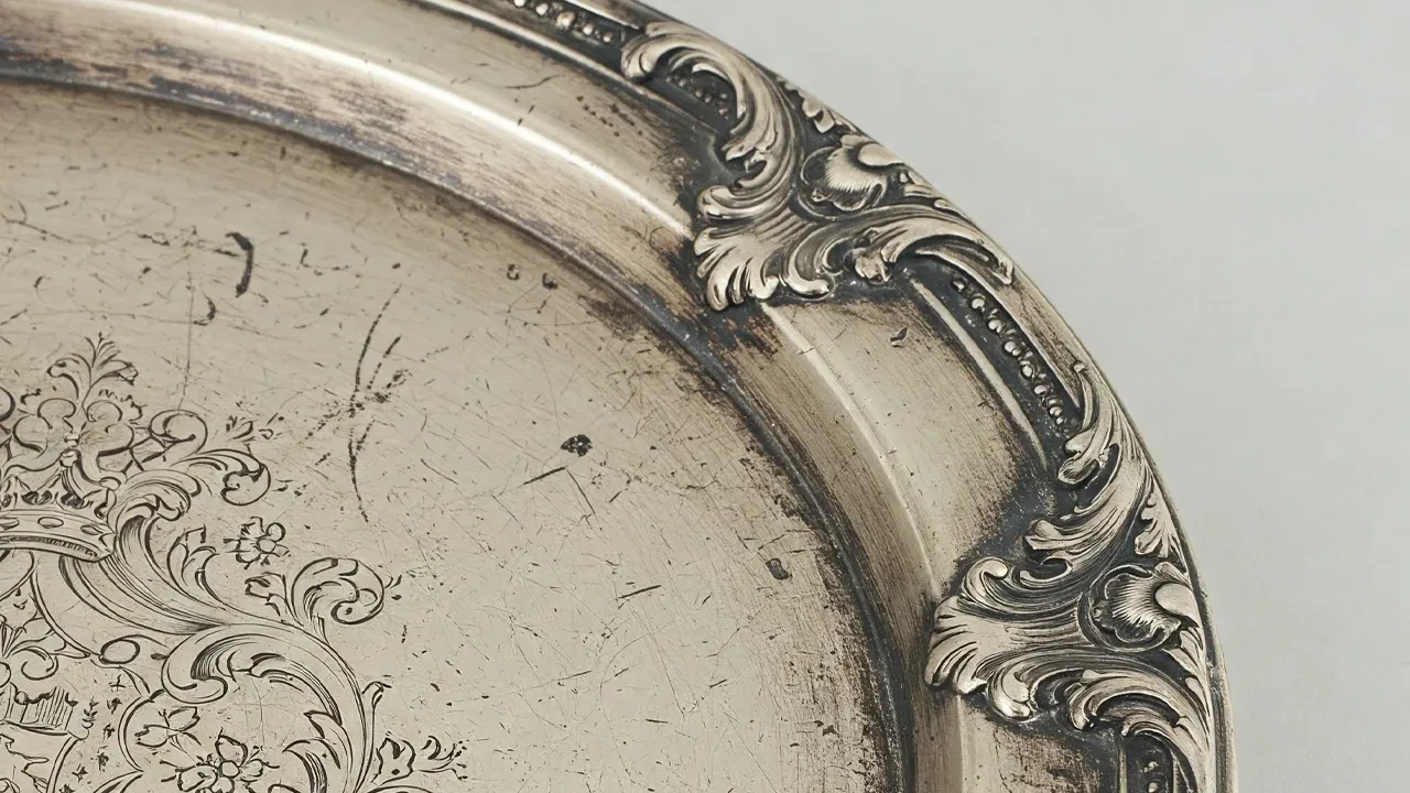 Evinde olan yaşadı! Gümüş tepsi servet değerinde: Fiyatı 85 bin TL'yi buluyor