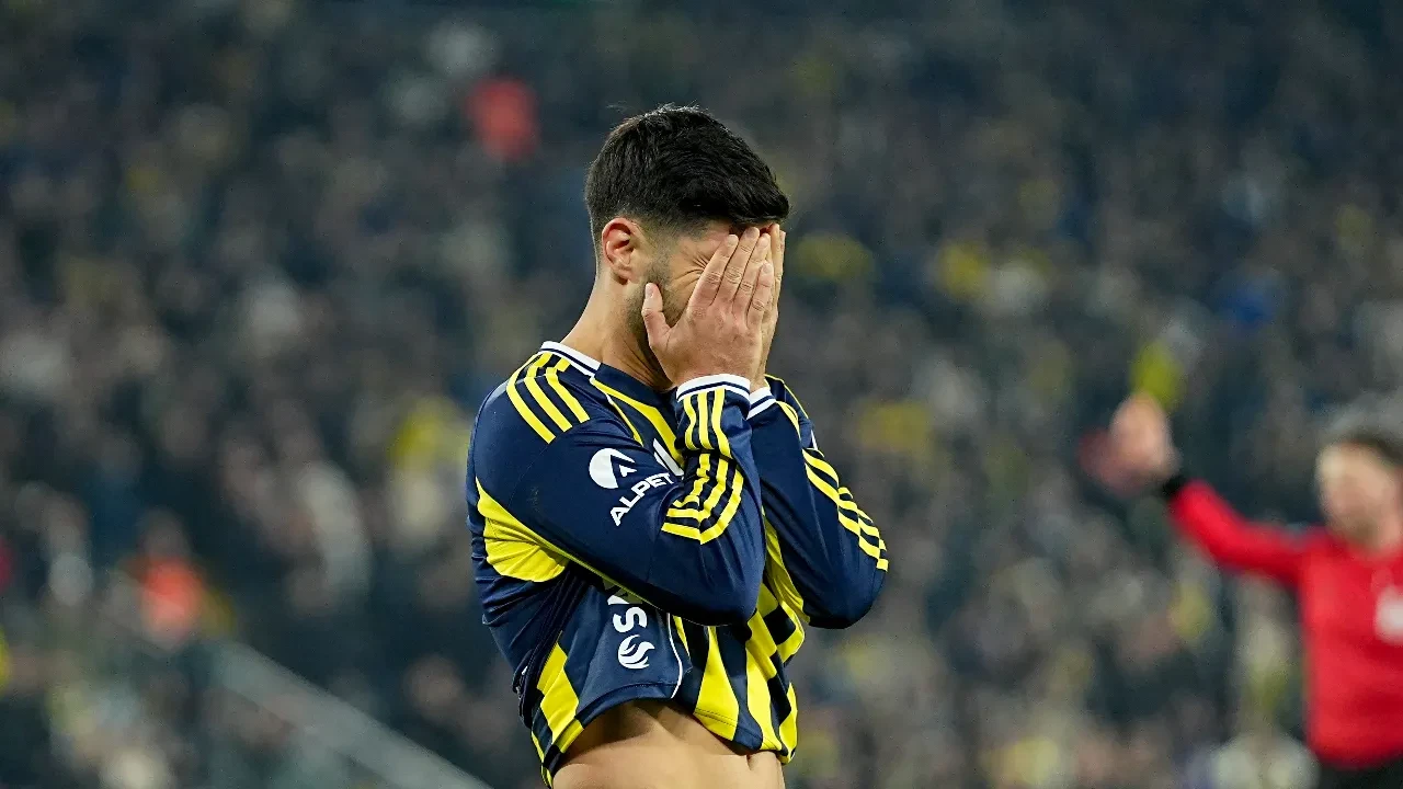 Fenerbahçe Kasımpaşa maç skoru kaç kaç golleri kimler attı? Galatasaray Fenerbahçe puan farkı