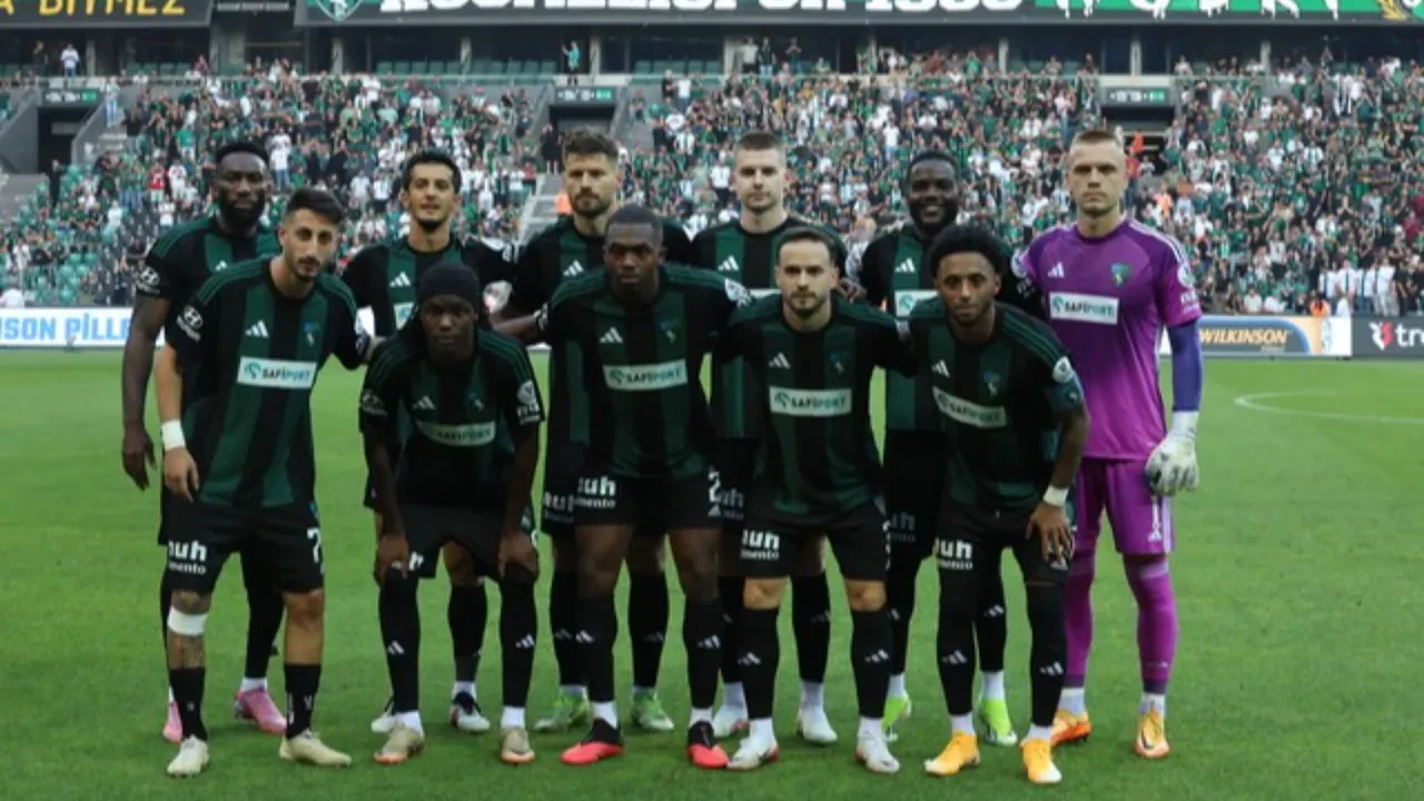 Galatasaray mı, Fenerbahçe mi? Süper Lig'de şampiyonluk ihtimalleri açıklandı!