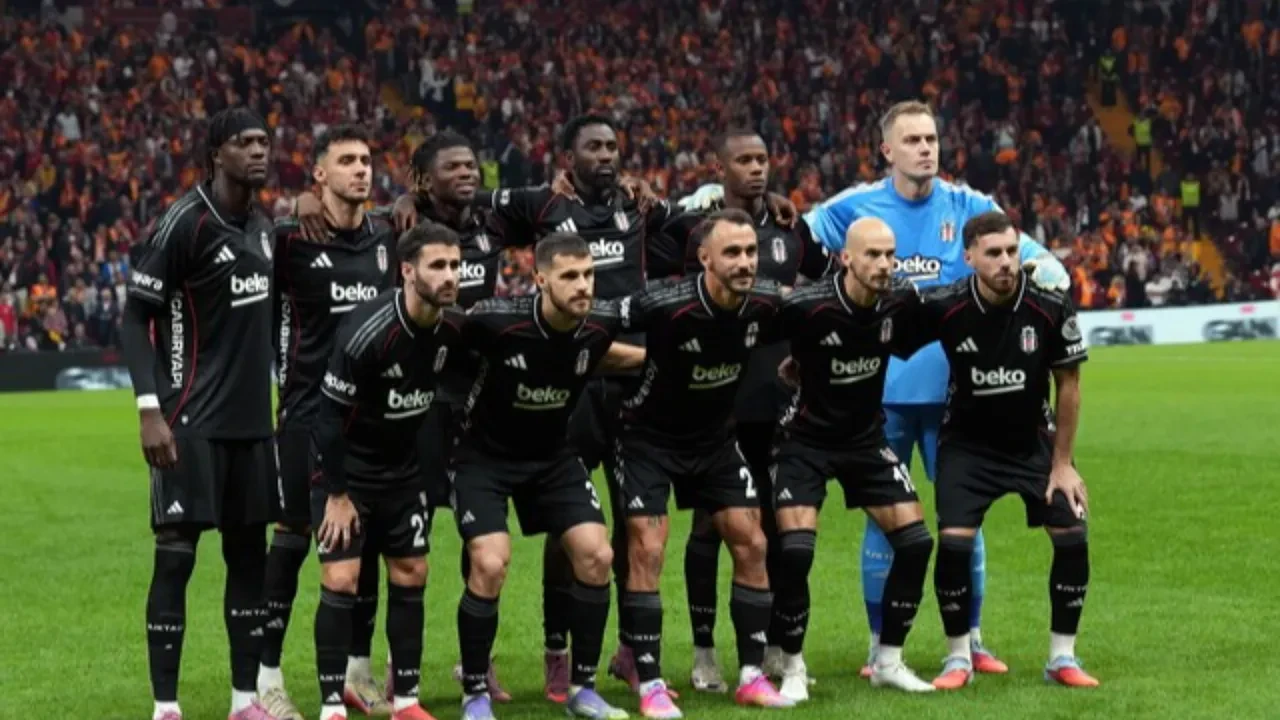 Galatasaray mı, Fenerbahçe mi? Süper Lig'de şampiyonluk ihtimalleri açıklandı!