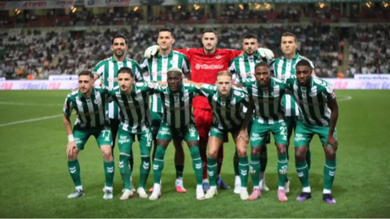 Galatasaray mı, Fenerbahçe mi? Süper Lig'de şampiyonluk ihtimalleri açıklandı!