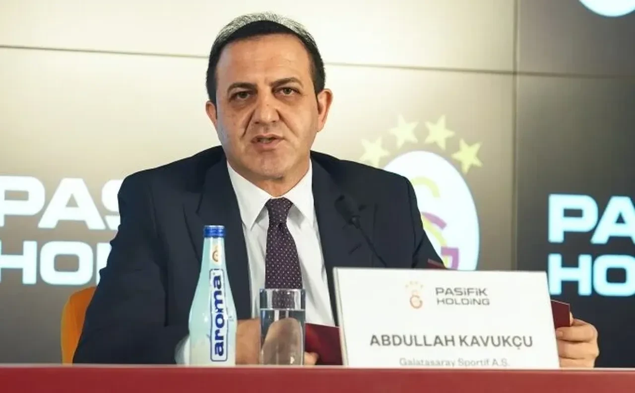 Galatasaray'da ortalığı karıştıran 'Osimhen'in maaş krizi' iddialarına yetkili kişiden sert cevap! 'Avrupa'nın bile önündeyiz'