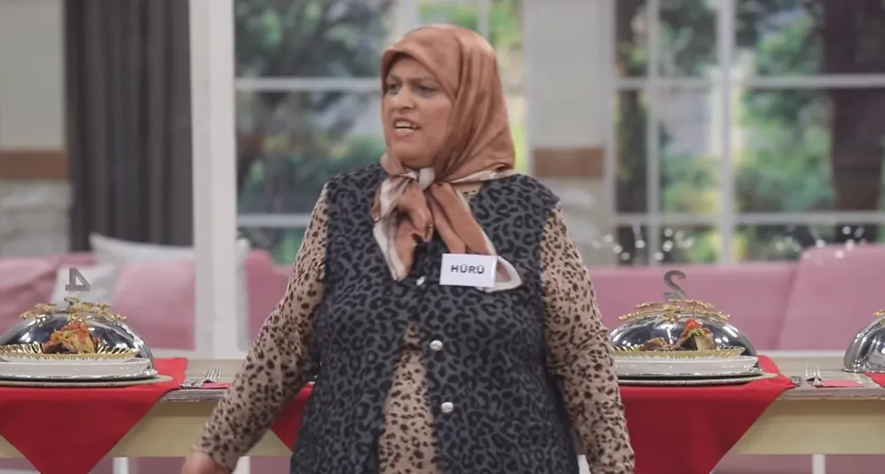 Gelinim Mutfakta Hürü Hanım gelini Ayten'e iftar yemeğine gitti! Gizli çekim görüntüleri şoke etti