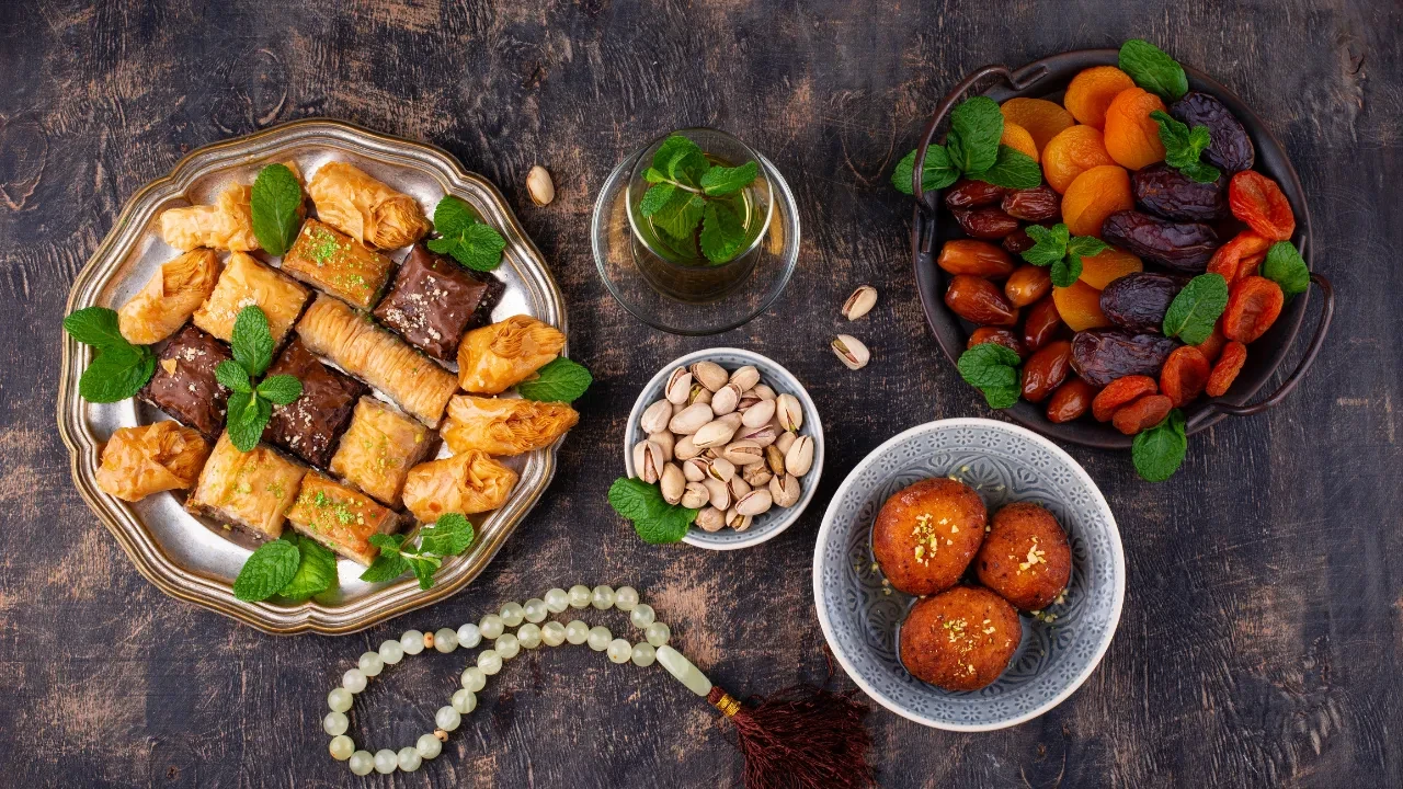 Ramazan sofrasının maliyeti ne kadar yükseldi? TÜKONFED'den İbrahim Güllü uyardı: Bir kişiye 8 bin liralık iftar menüsü