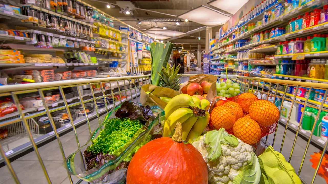 Ramazan sofrasının maliyeti ne kadar yükseldi? TÜKONFED'den İbrahim Güllü uyardı: Bir kişiye 8 bin liralık iftar menüsü