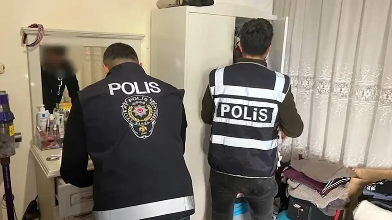 Kendi elleriyle 20 milyonu boş araziye bıraktı! Dev vurgun polisleri harekete geçirdi
