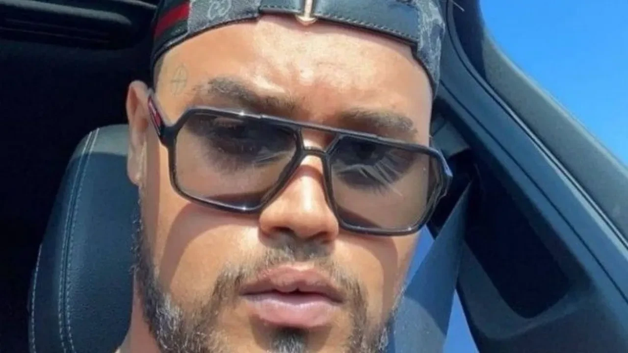 Lvbel C5’in çocukluk fotoğrafı ortaya çıktı! Sosyal medya yıkıldı