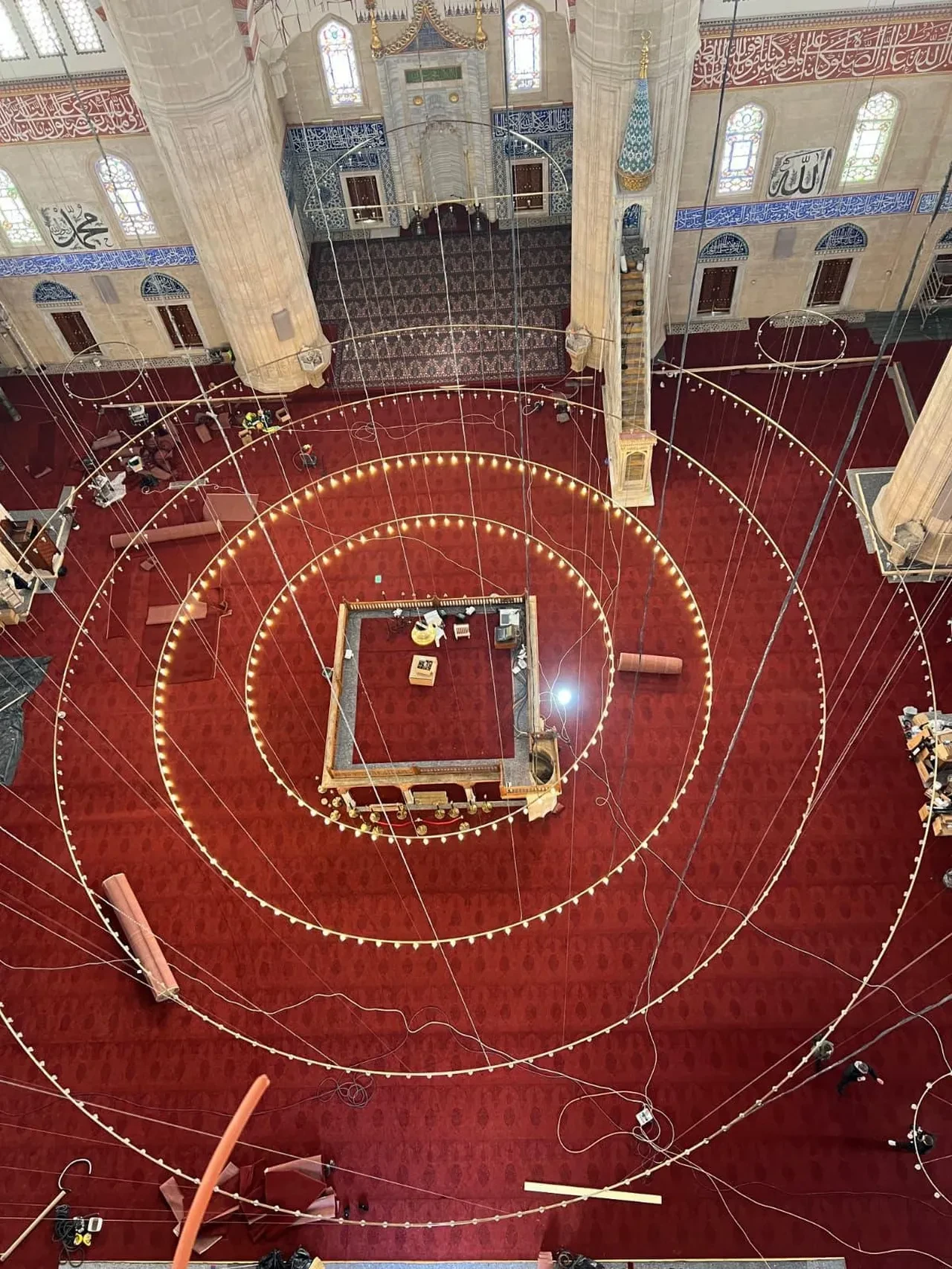 Selimiye Camii yeniden ihya edildi! Bakan Ersoy: Vakıflar günde 100 bin vatandaşımıza iftar veriyor