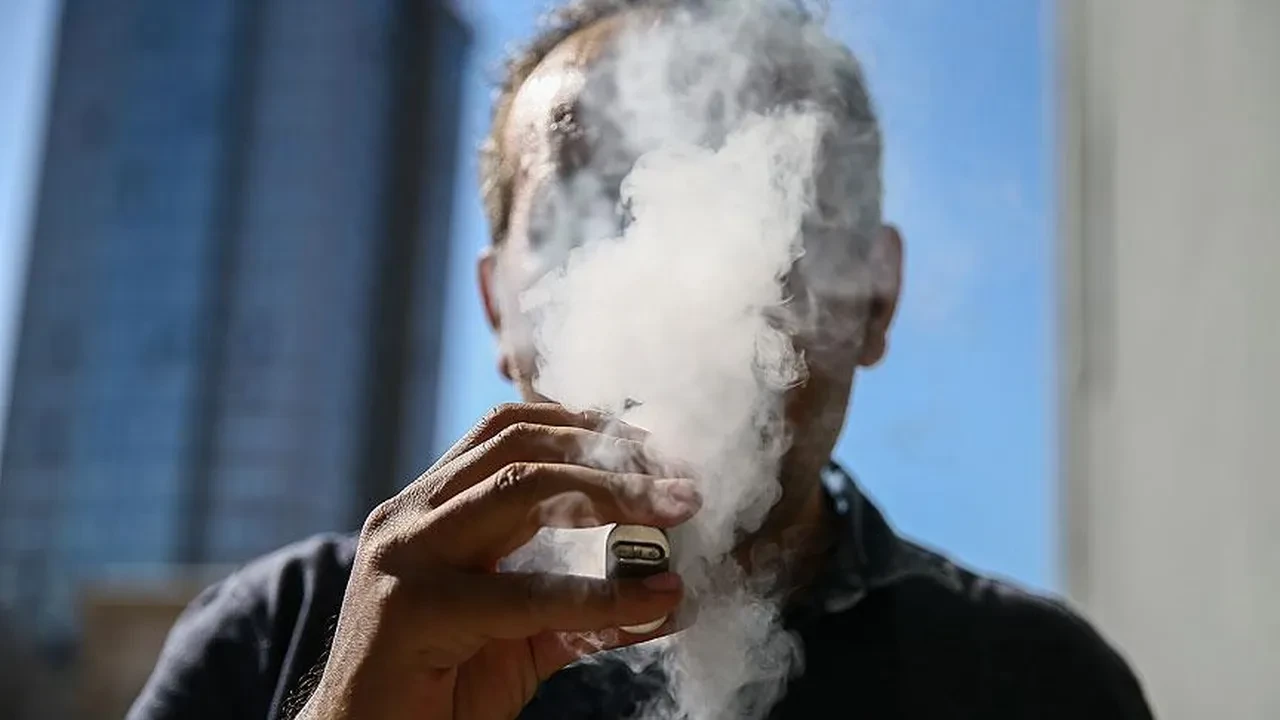 Suriye'de elektronik sigaraya yasak! Komşu ihlal eden iş yerlerine sert ceza kesecek