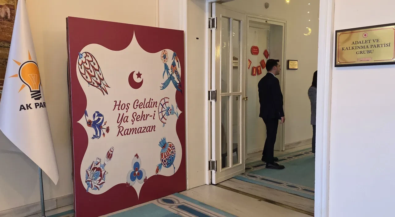TBMM'de bir ilk! AK Parti grubunda Ramazan coşkusu 