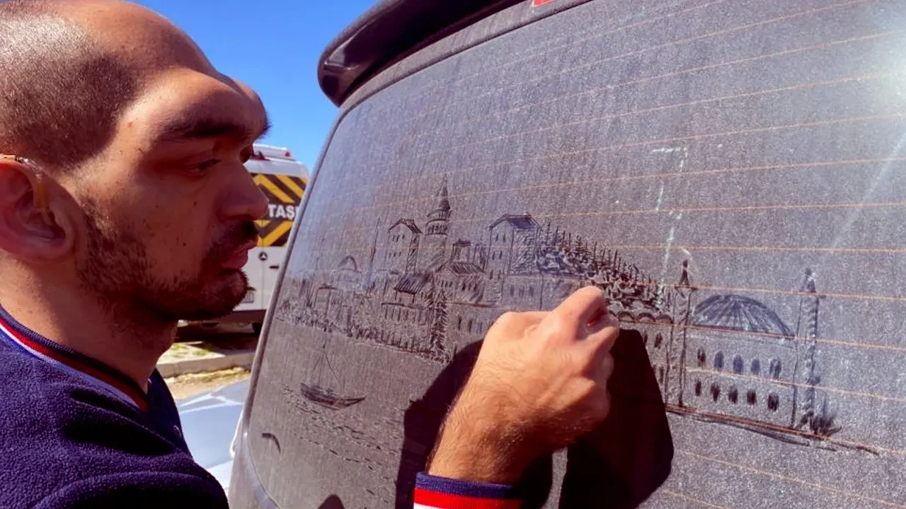 Tozlu cam görünce dayanamıyor! Genç ressamın çizimleri sürücülerden tam not alıyor