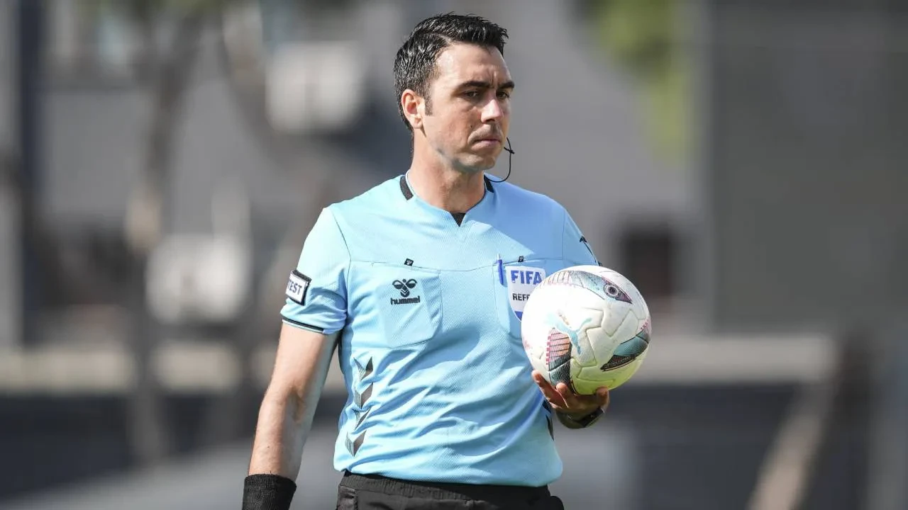 Ünlü hakem görevini bıraktı! Arda Kardeşler'den istifa kararı