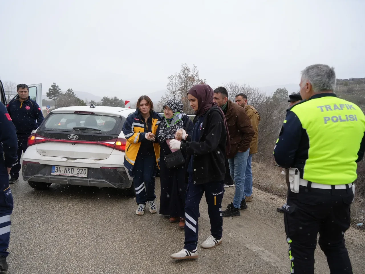 Virajı alamadı, ağaçlara çarparak durabildi! Kastamonu'da feci kaza