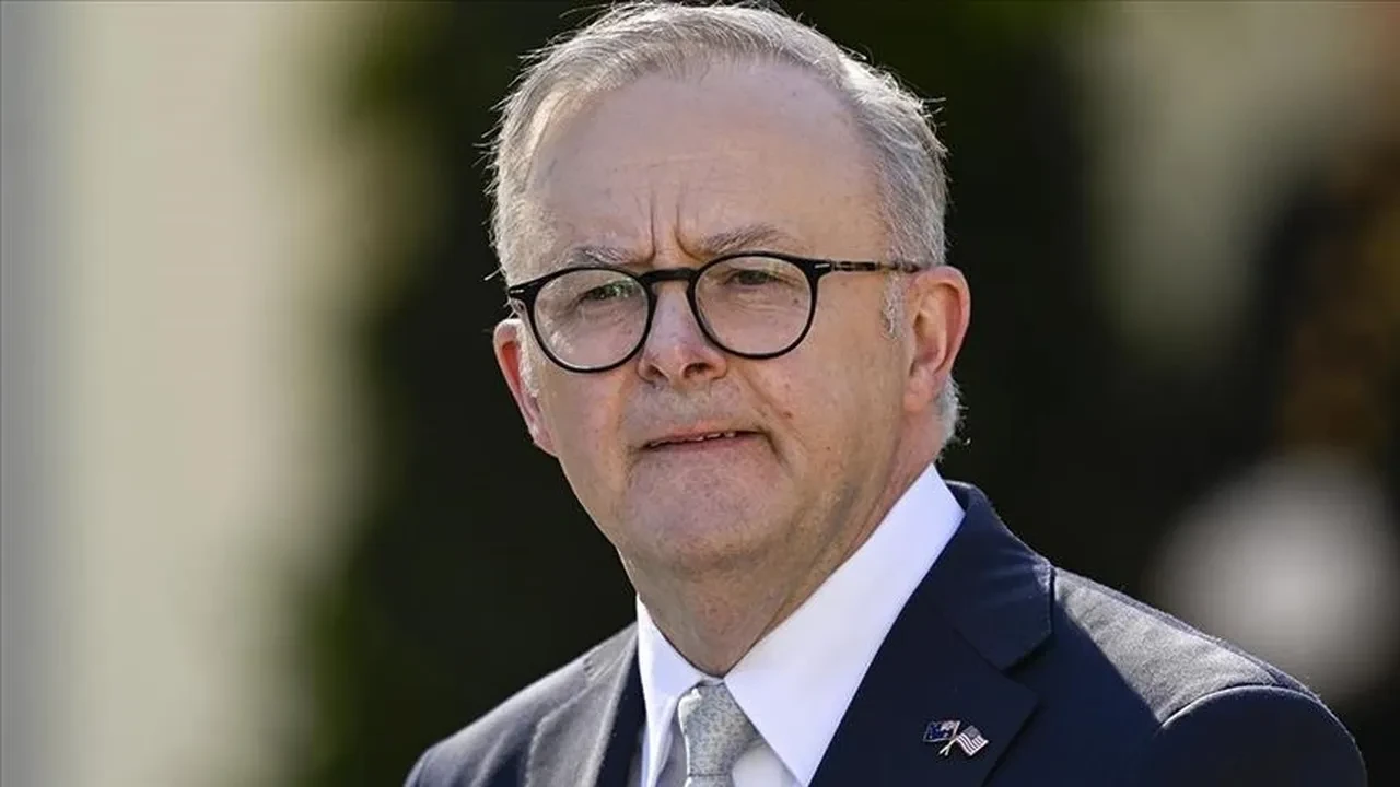 Başbakanın konutuna bomba ihbarı! Avustralya'da gece hareketli geçti