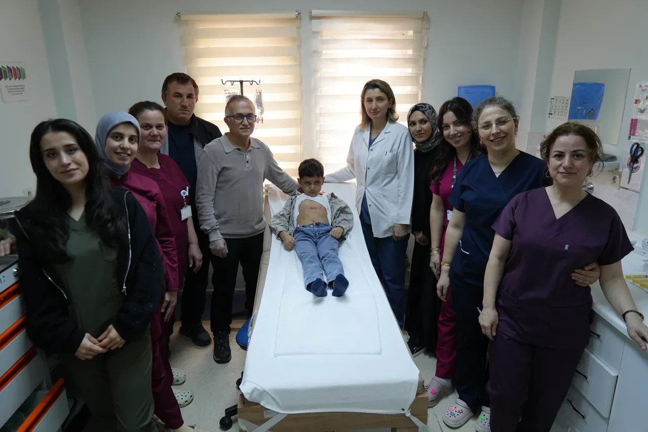 Çocuklarda nadir görülen diyafram fıtığı Samsun'da ilk kez tedavi edildi!