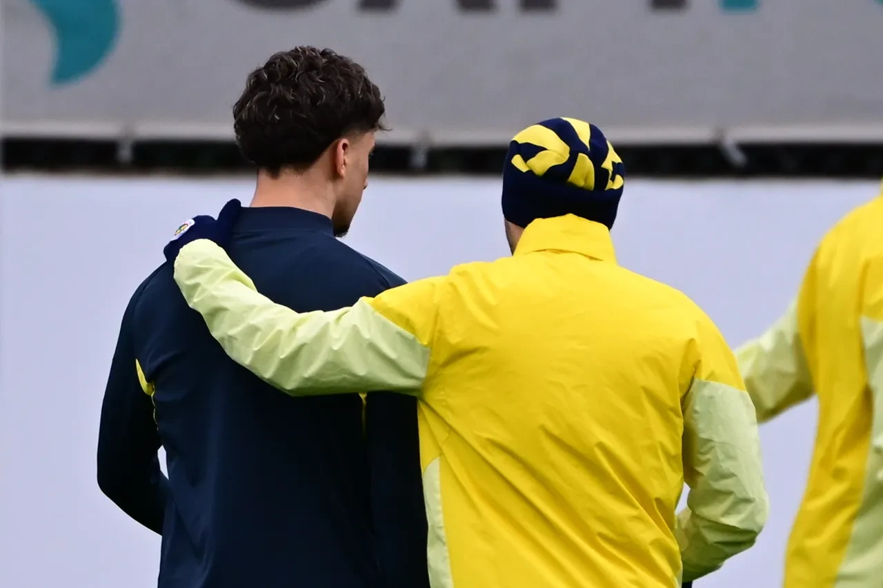 Eski Galatasaraylı, Fenerbahçe formasını giydi! Transfer çalımı Çağrı Hakan Balta ilk idmanına çıktı