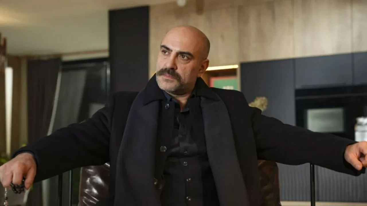 Eşref Rüya’da Ölü Yaşar kimdir? Ölü Yaşar’ı oynayan Erol Babaloğlu kimdir hangi dizilerde oynadı?