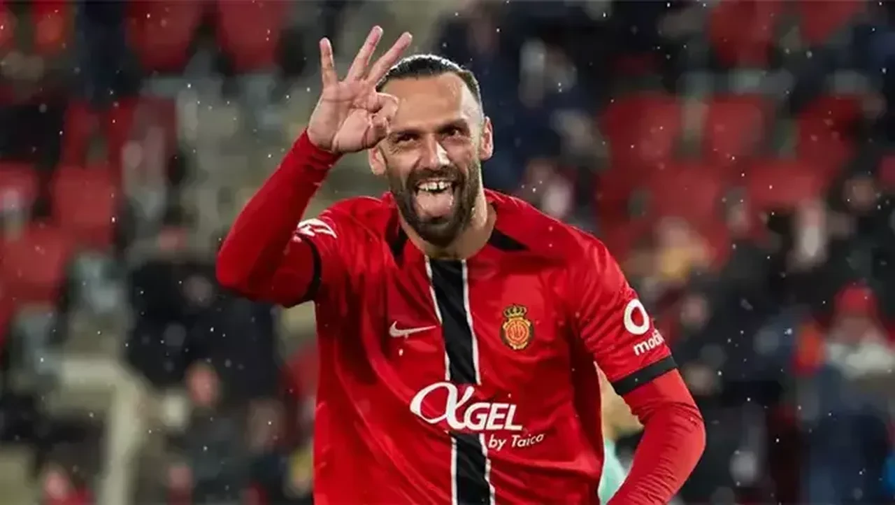 Fenerbahçe forvet transferi için düğmeye bastı: Eski golcü yuvaya dönüyor!