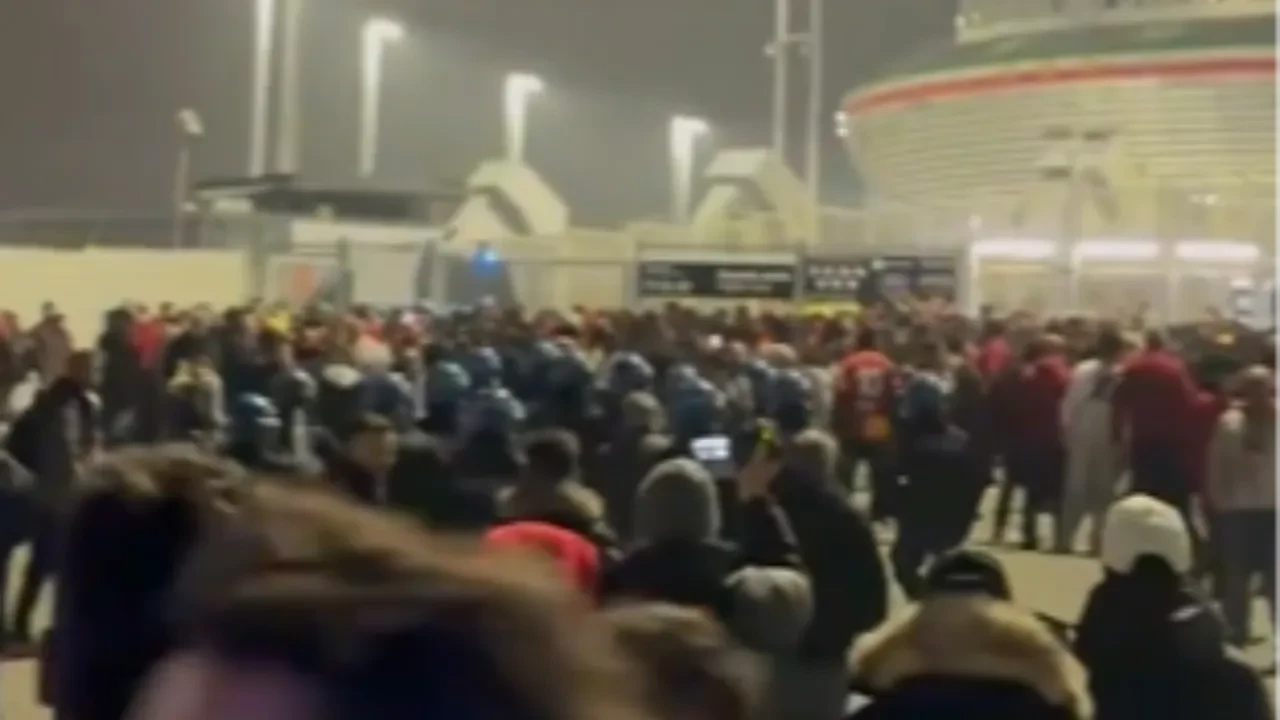 Juventus - Galatasaray maçı öncesi tansiyon yükseldi! İtalyan polisi Galatasaray taraftarlarına müdahale etti