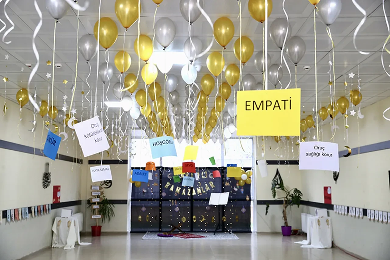 Laiklik bildirisi olayı nedir? İmzalayan 168 kişi hakkında dava açıldı