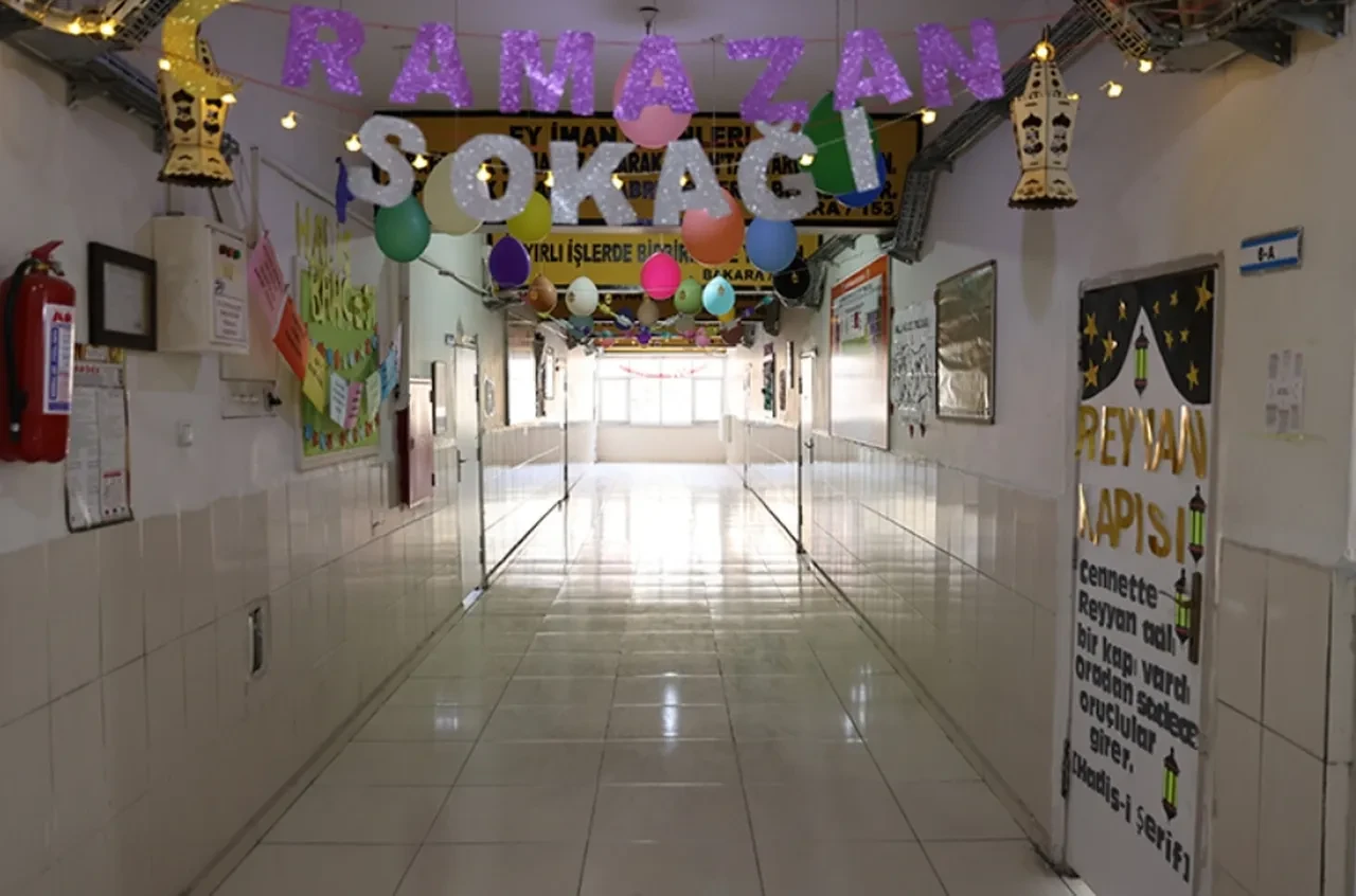 Laiklik bildirisi olayı nedir? İmzalayan 168 kişi hakkında dava açıldı