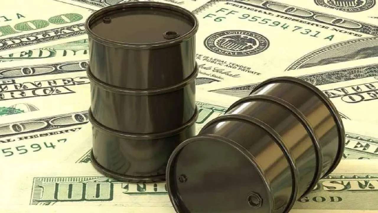 Petrol 71 doları aştı: Gözler ABD-İran temaslarında