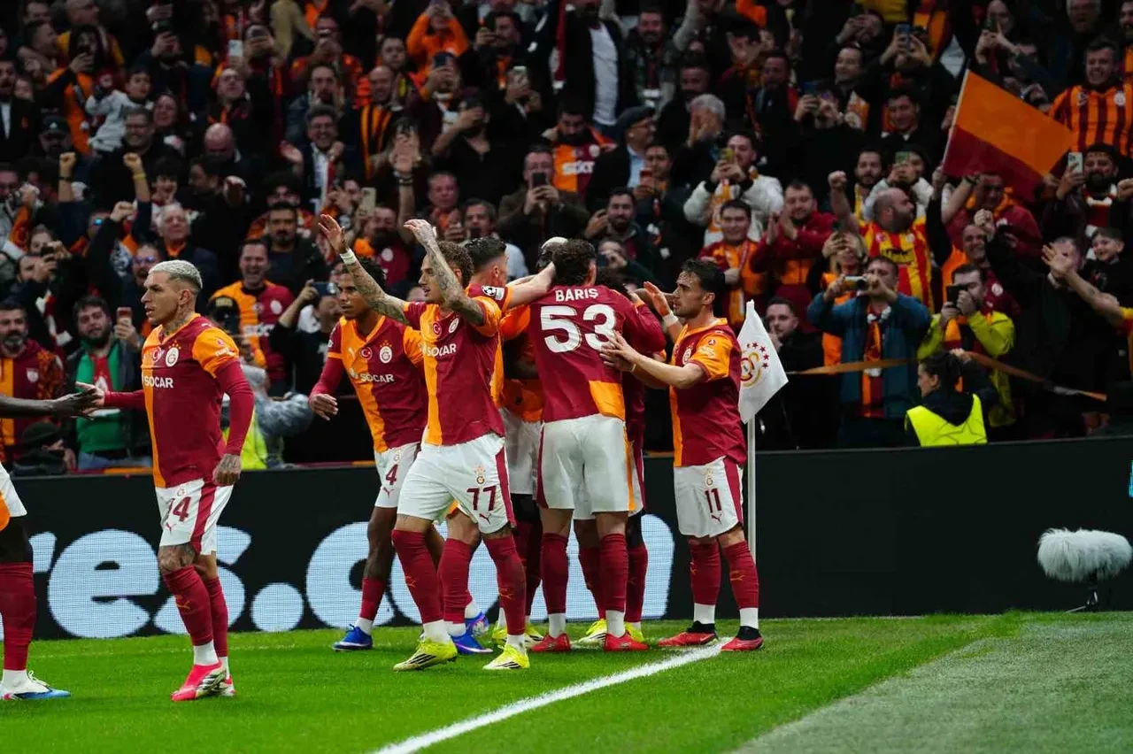 TRT 1 Galatasaray maçı CANLI nereden izlenir? Şifresiz Juventus GS maçı başlıyor