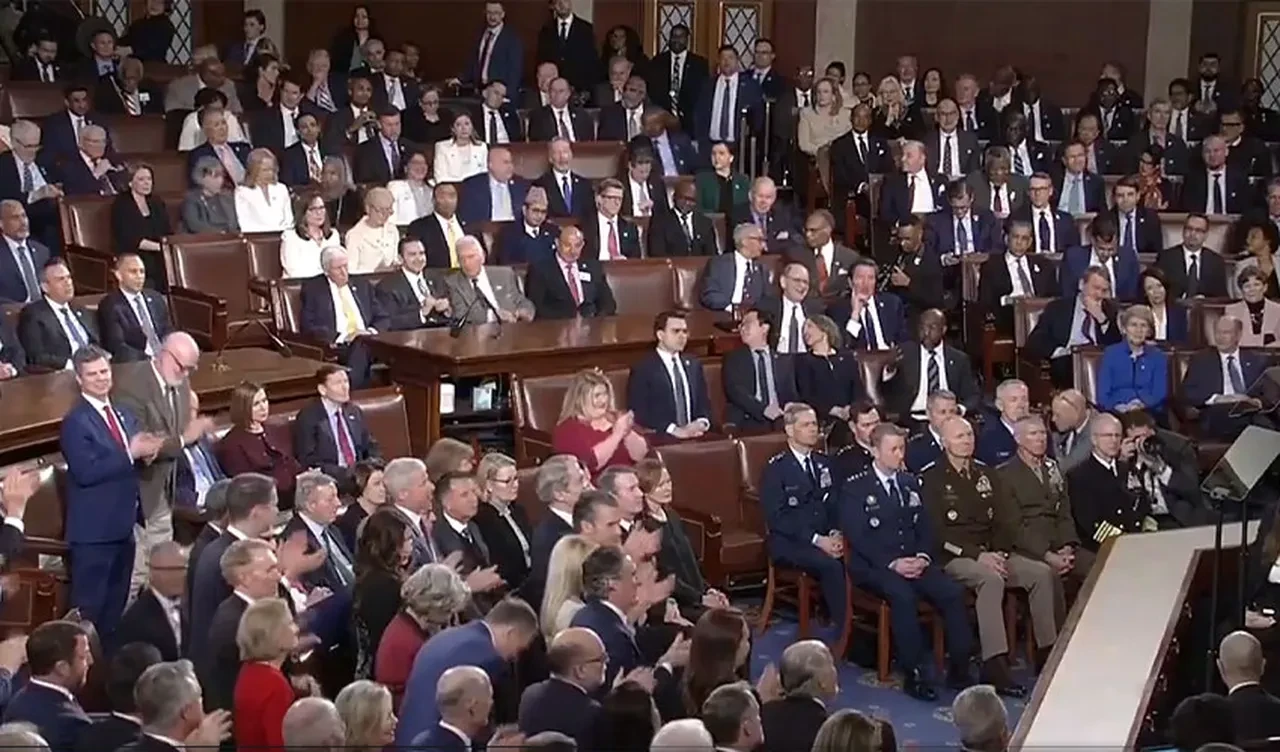 Trump Kongre'yi karıştırdı! Parmağıyla hedef gösterdi: Bu insanlar deli, gerçekten deli