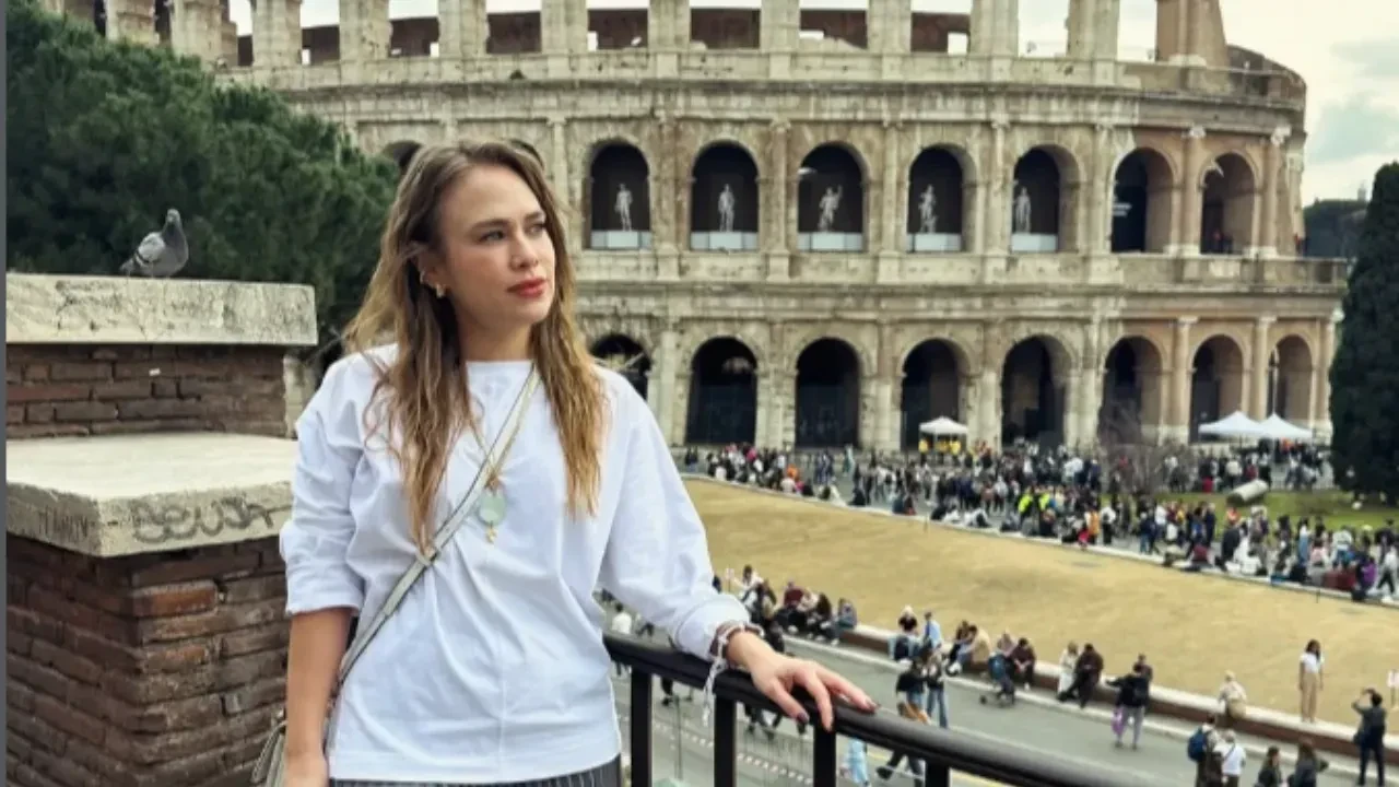 Begüm Öner anne oldu! Kızının ismini ilk kez açıkladı