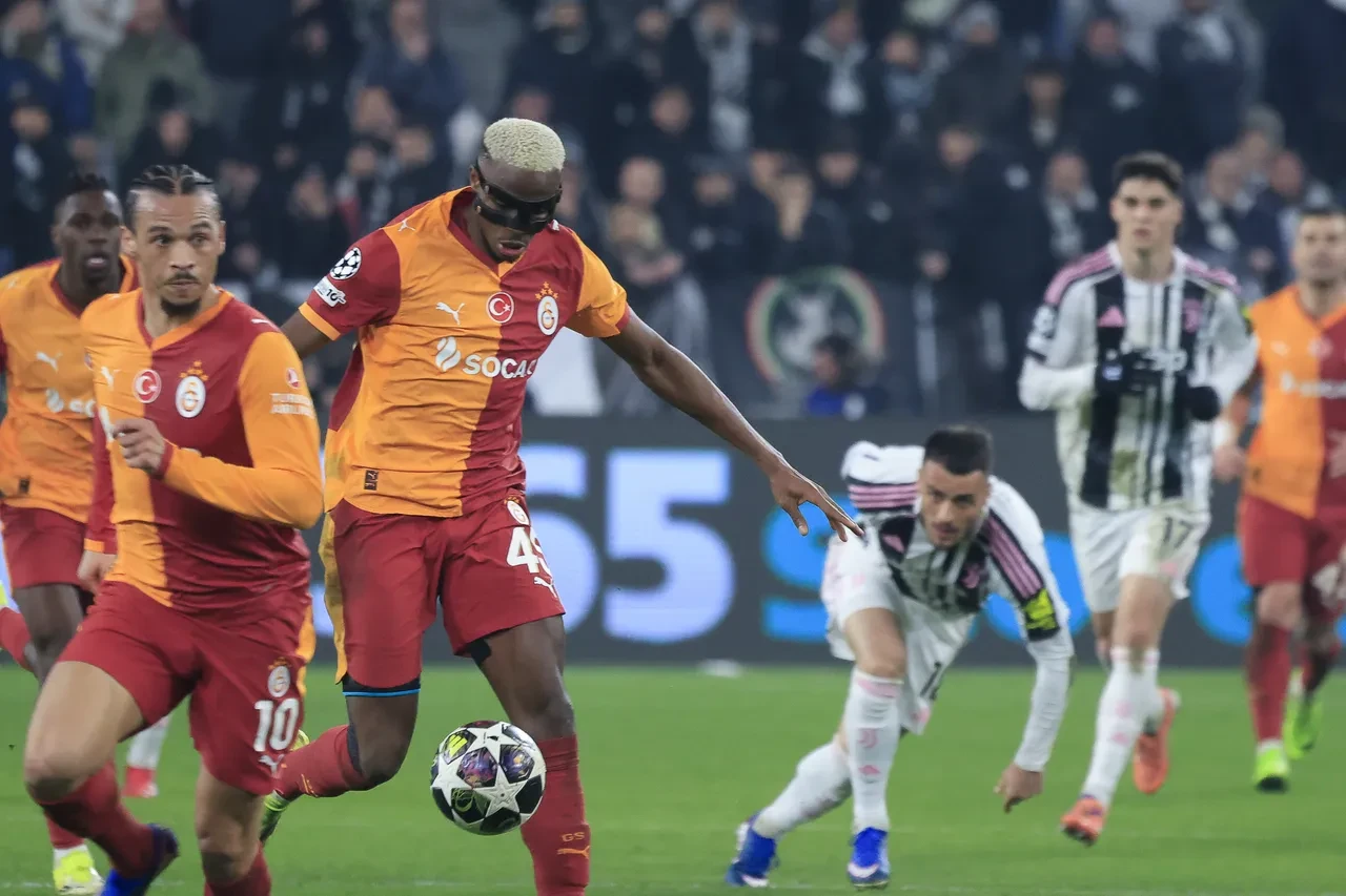 Dünya Juventus-Galatasaray maçını konuşuyor! Manşetler alev aldı: 'Türk çeliğinden irade'
