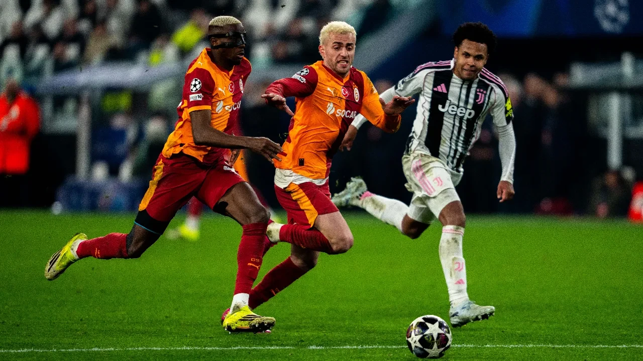 Dünya Juventus-Galatasaray maçını konuşuyor! Manşetler alev aldı: 'Türk çeliğinden irade'