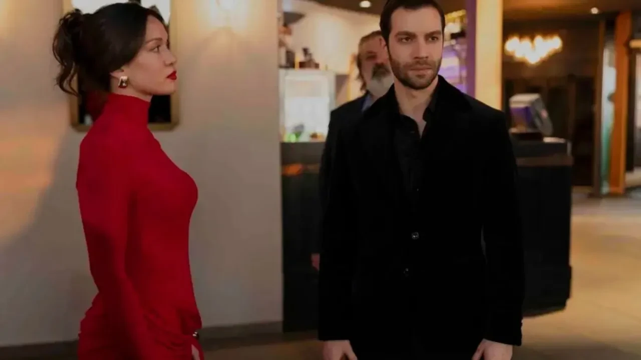 Final kararı alan Sahipsizler dizisinin oyuncularından şaşırtan hamle! Başrol oyuncuları senaristi takipten çıktı