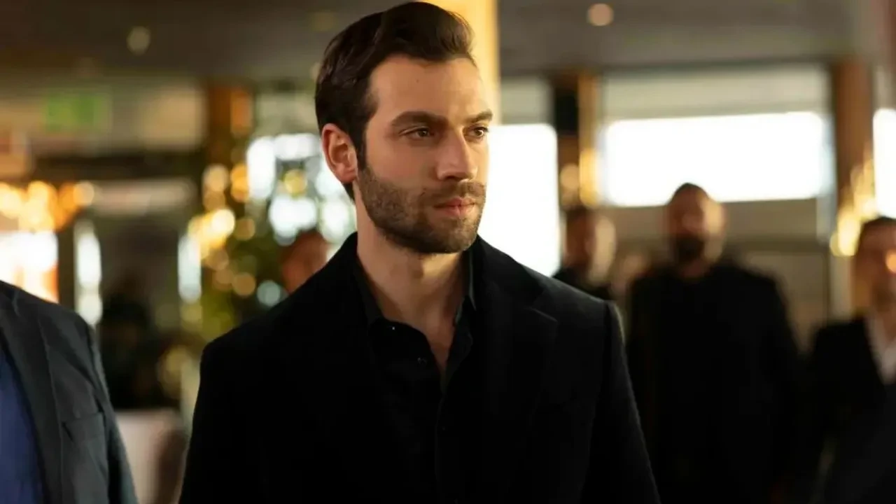 Final kararı alan Sahipsizler dizisinin oyuncularından şaşırtan hamle! Başrol oyuncuları senaristi takipten çıktı