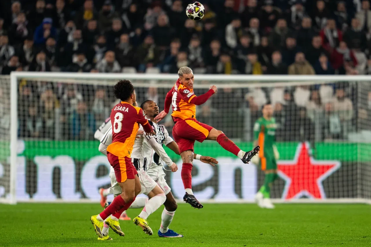 Galatasaray Juventus deplasmanında turladı: Şampiyonlar Ligi'nde son 16'dayız!