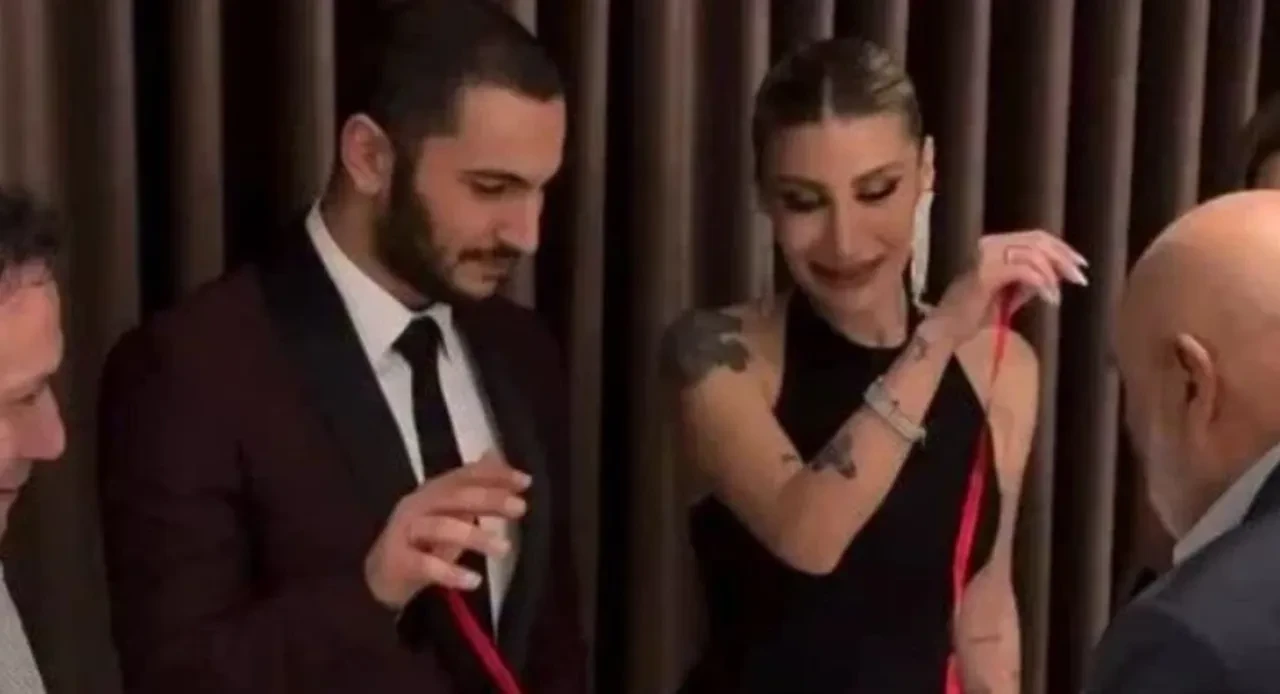 İrem Derici ile nişanlısı Melih Kunukçu yüzükleri attı mı? İrem Derici'den Kunukçu'yu hedef alan göndermeli paylaşım!