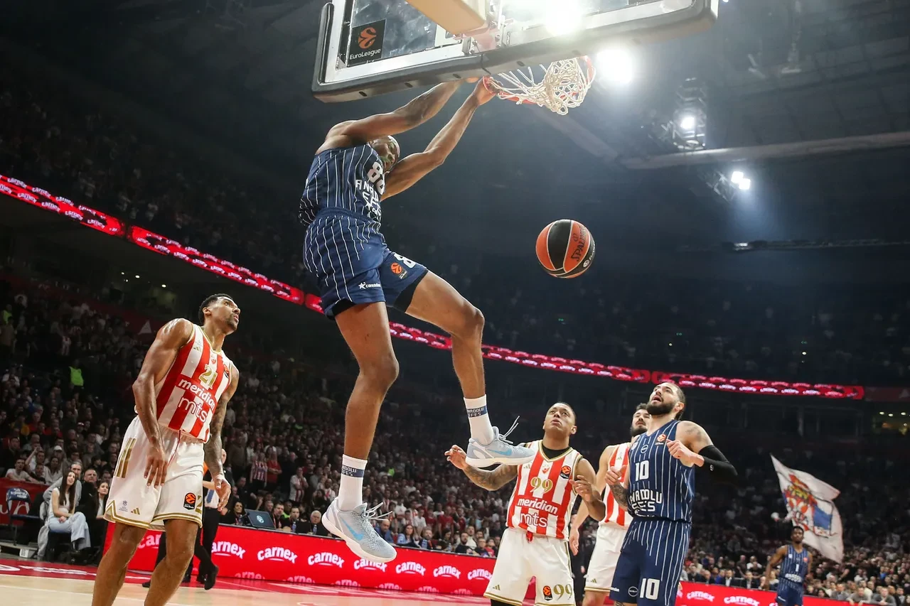Kızıl Yıldız Anadolu Efes maç sonucu kaç kaç? EuroLeague'de seri sona erdi