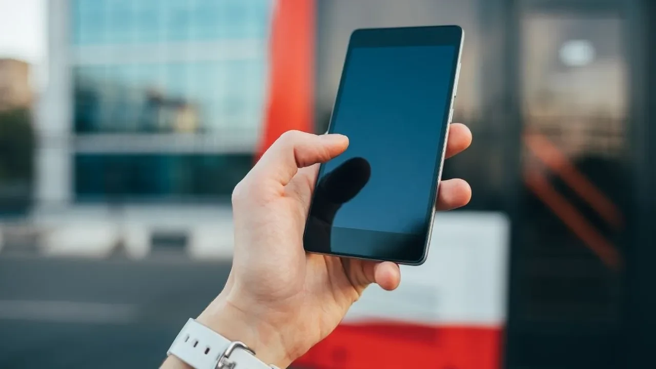 Kullanılan en kirli eşya telefon oldu! Adeta mikrop yayıyor