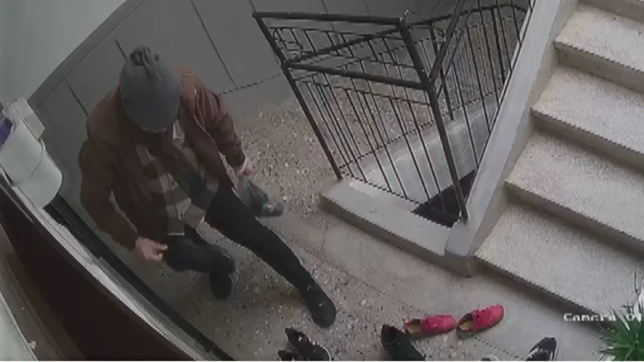 Marka takıntılı hırsızlık şüphelisi görenleri şaşkına çevirdi! Beğenmediği ayakkabıları bıraktı