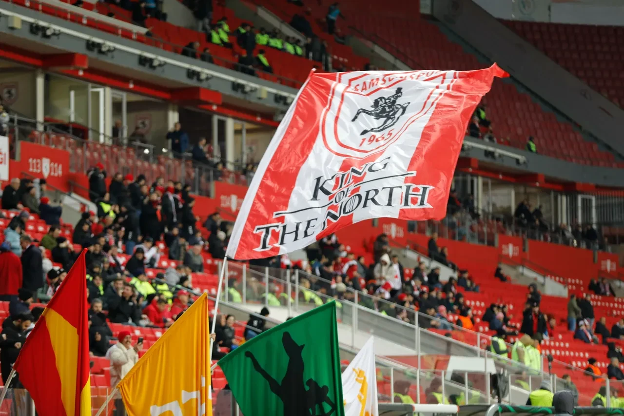 Samsunspor Şkendiya'yı farklı geçti: UEFA Konferans Ligi'nde son 16 bileti geldi!